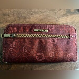 Travelon Red Wallet Elegant Design